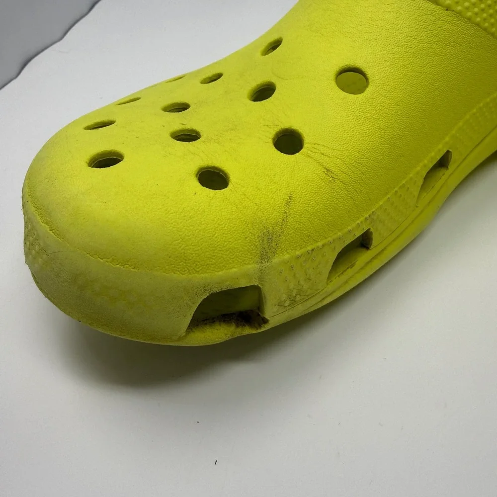 Crocs Classic Clog Mens 10 Neon Yellow Lime Green Slip On Comfort Shoes
